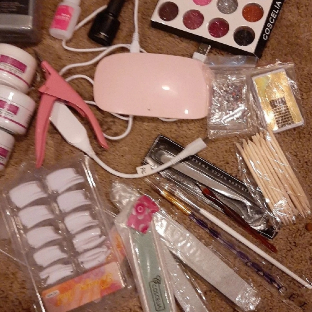 Acrylic nail kit